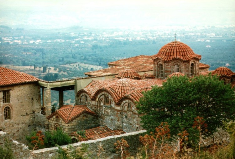 Town_of_mystras_02