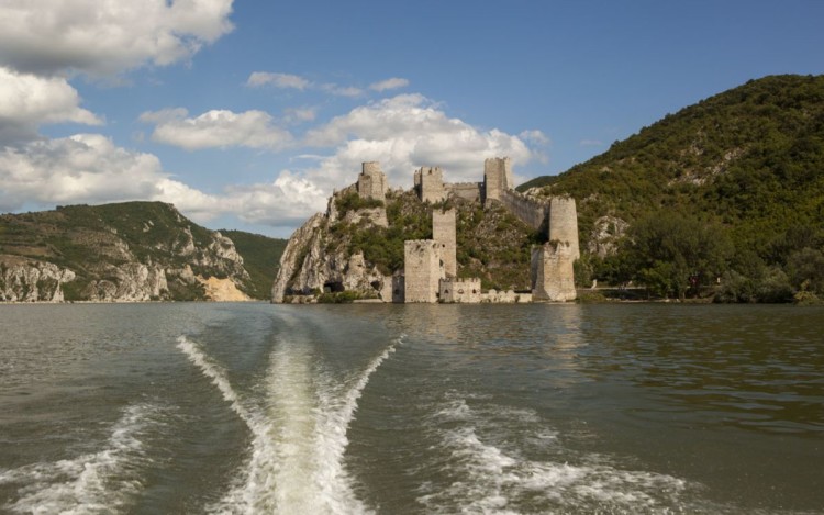 Cetatea Golubac Serbia 09