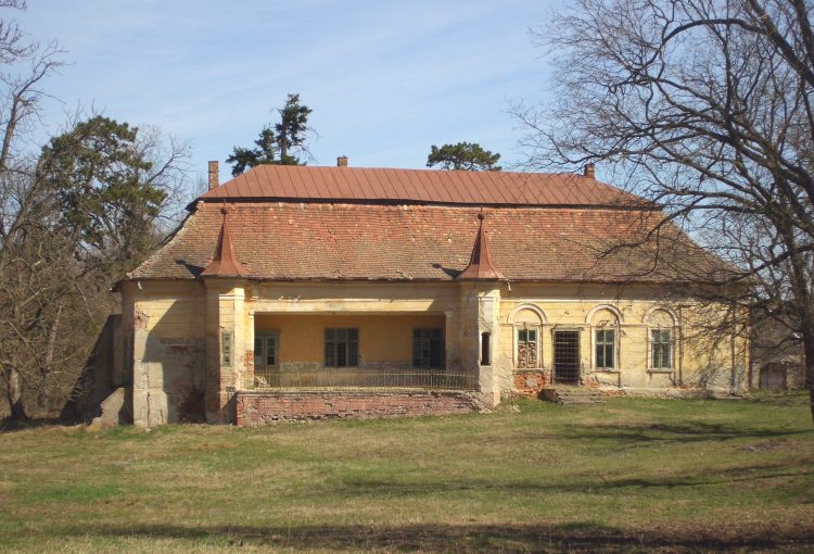 Conacul Petala
