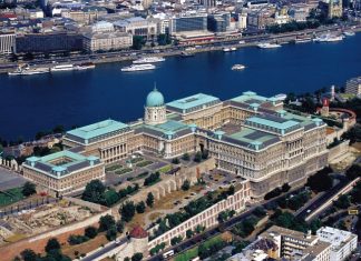 Obiective turistice în Ungaria – Palatul Regal (Budavari Palota)