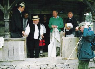 Turism acasa la Printul Charles. Cele doua case ale sale din Maramures vor fi date spre inchiriat, la preturi foarte mici