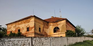 Castelul Mercy de la Carani – între legendă și istorie FOTO