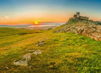 Fortăreaţa medievală de la Enisala