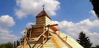 Cea mai vestică biserică de lemn din România