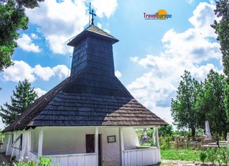 Biserica din lemn de la Cebza GALERIE FOTO