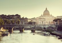 Wizz Tours – creștere cu 650% pe piața românească în 2016. Care sunt cele mai “vânate” city-break-uri