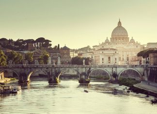 Wizz Tours – creștere cu 650% pe piața românească în 2016. Care sunt cele mai “vânate” city-break-uri