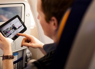 Internet de mare viteza în avioanele companiilor europene. Vezi ce prețuri sunt practicate!