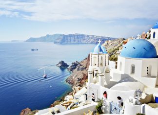 10 motive să vizitezi Grecia vara